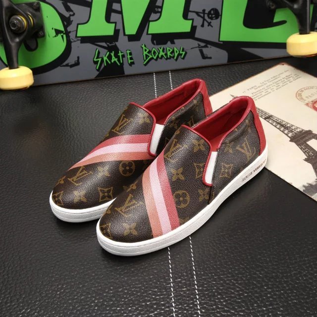 LV Loafers Women--014